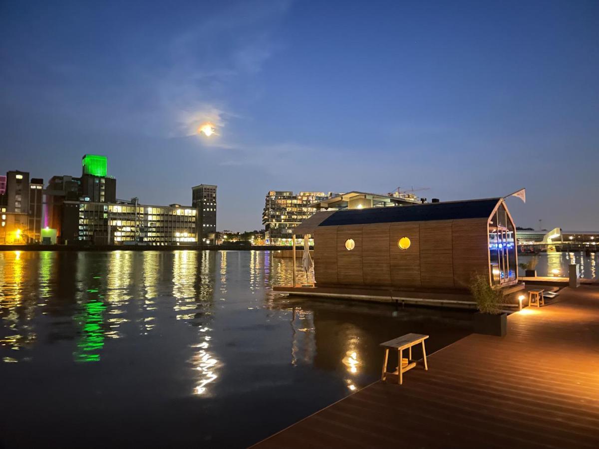 فيلا Wikkelboat Nr1 At Floating Rotterdam Rijnhaven المظهر الخارجي الصورة